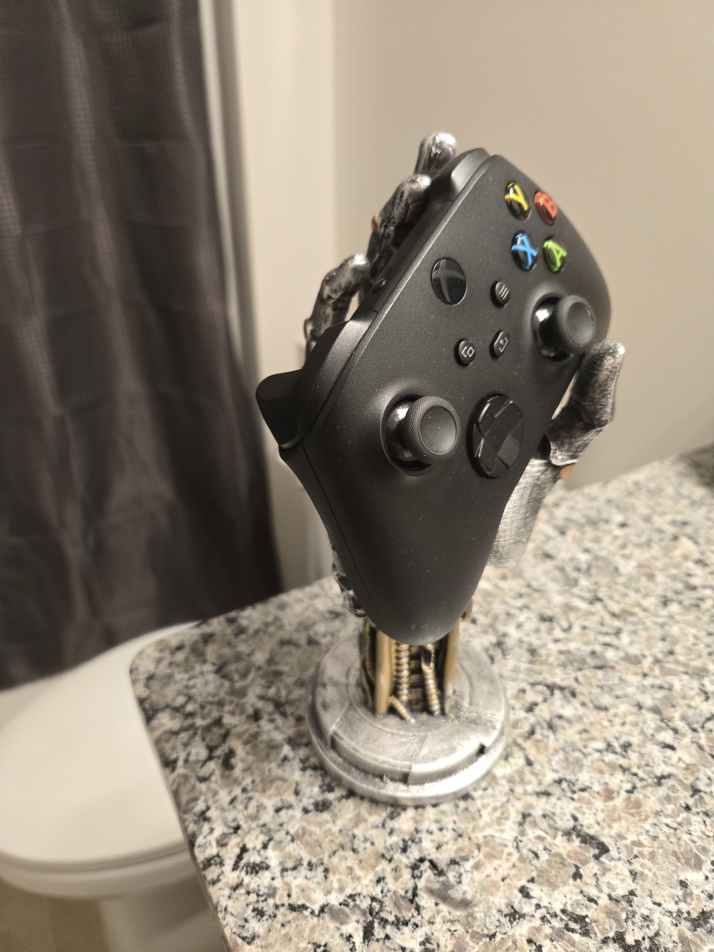 Mechanical Hand Art Sculpture/Gaming Controller Holder - Picture 4 of 5